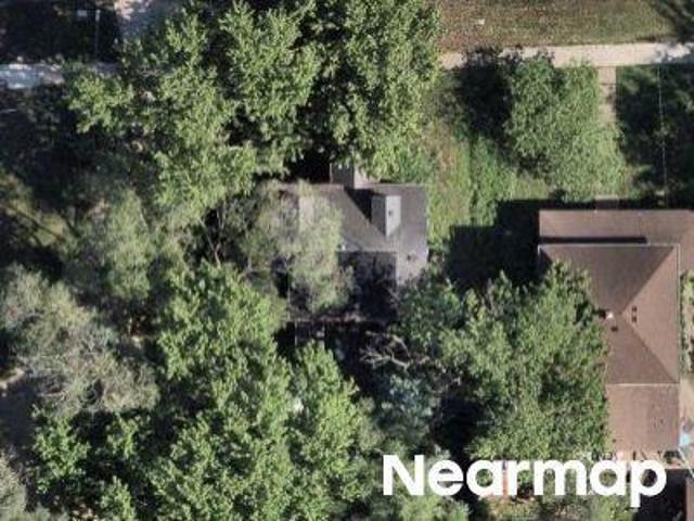 House for sale in Waterloo, Black Hawk County