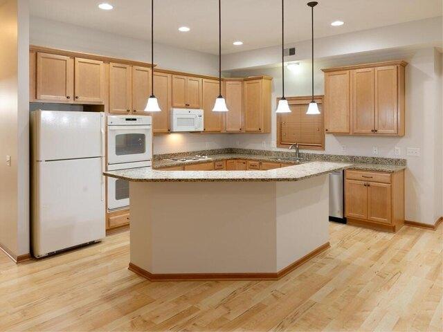 Condo for sale in Chanhassen, Minnesota