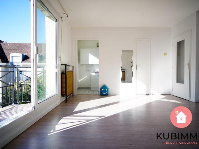 Studio location à Bussy-Saint-Georges, Seine-et-Marne