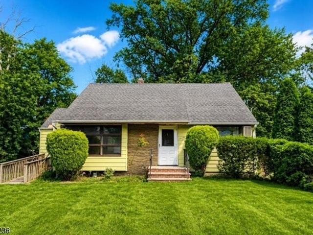 House for sale in Roselle, New Jersey
