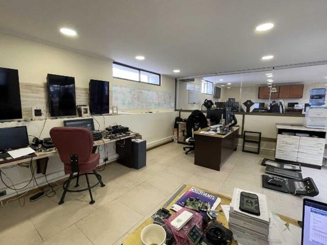 Independencia, Oficinas con galpones de primer nivel 72596