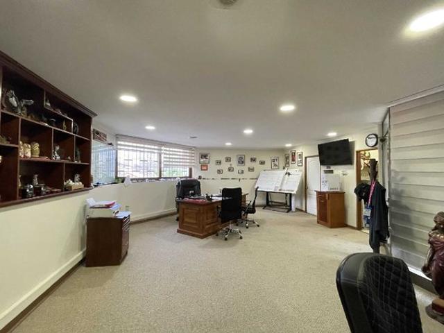 Independencia, Oficinas con galpones de primer nivel 72596