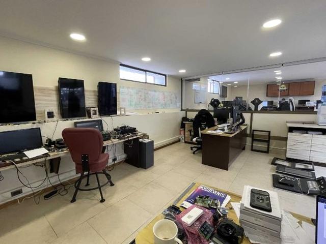 Independencia, Oficinas con galpones de primer nivel 72596