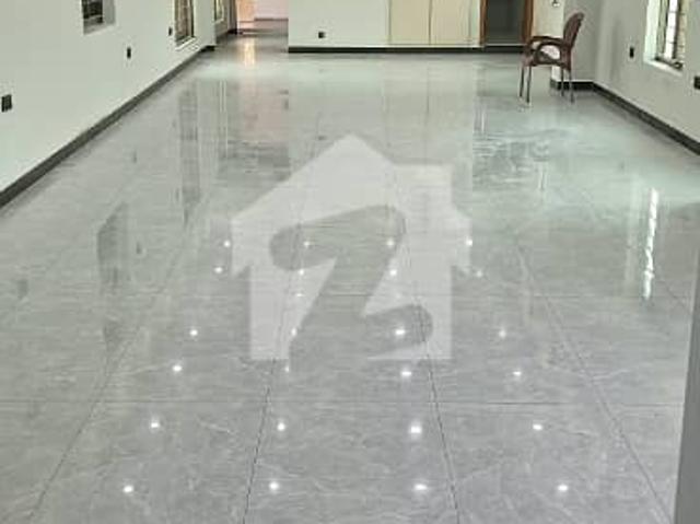 Building for rent in اسلام آباد, زون 1
