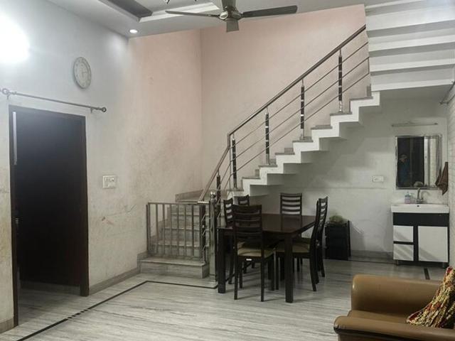 House for sale in Hariana