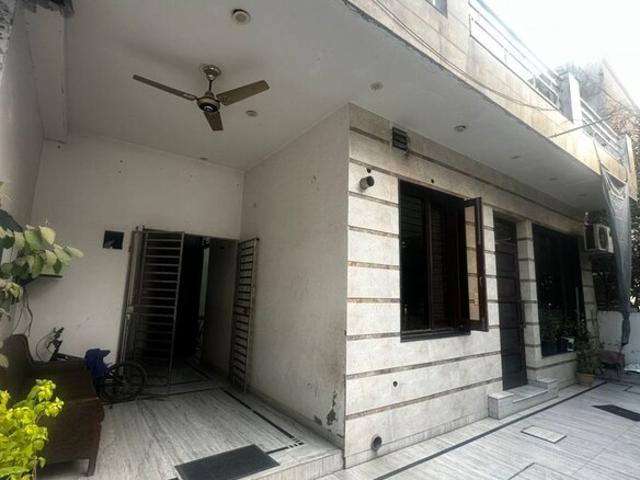 House for sale in Hariana