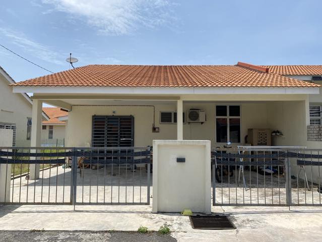 Residential House for sale in Pekan, Pahang