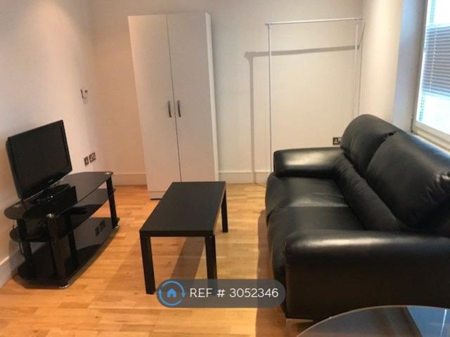 Studio for rent in Isle Of Dogs, Greater London