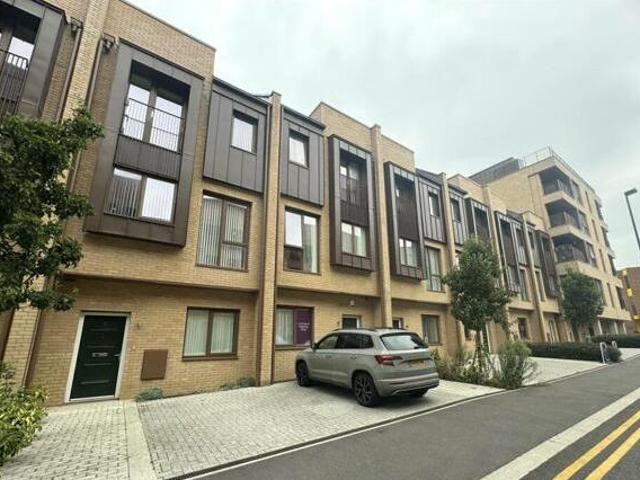 House for rent in Lyons, Greater London