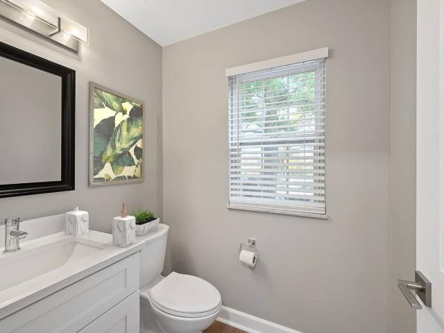 Apartment for rent in Kenwood, Ohio