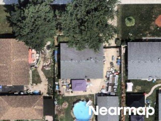House for sale in Carpentersville, Kane County