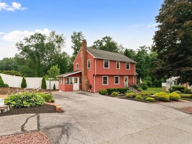 House for sale in Wakefield, Massachusetts