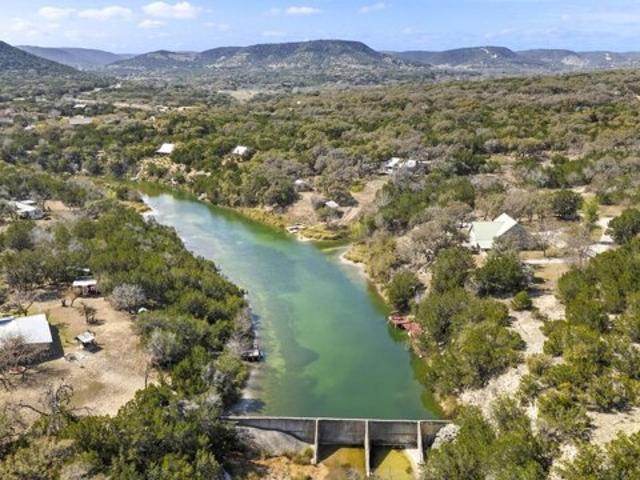 House for sale in Tarpley, Texas