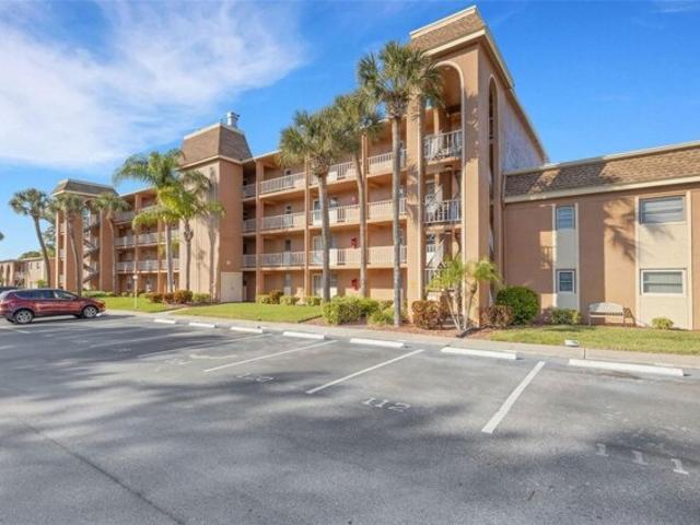 Condo for sale in Largo, Florida