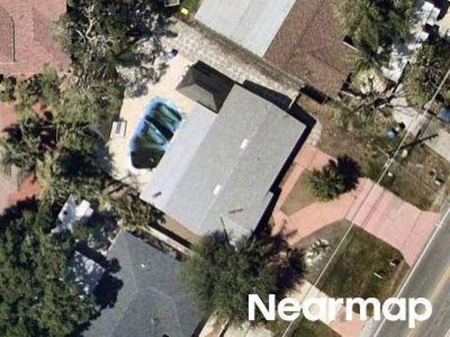 Property for sale in Anona, Largo