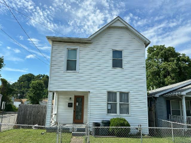 House for sale in Charleston, West Virginia