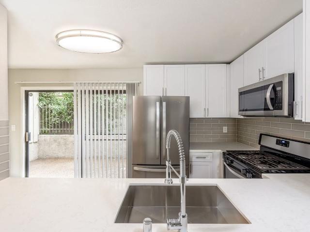 Apartment for rent in Glendale, California