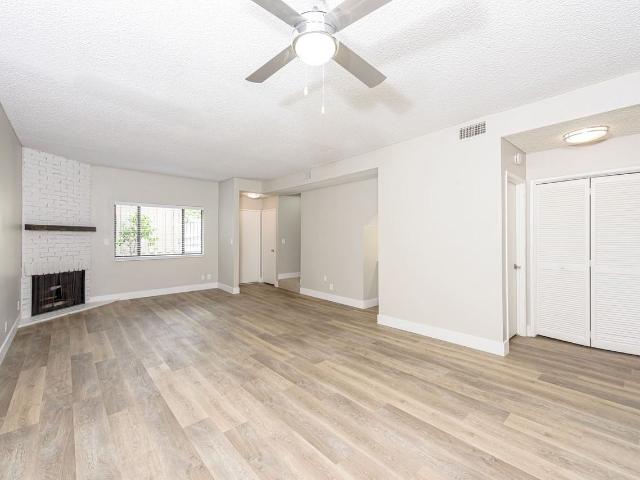 Apartment for rent in Glendale, California