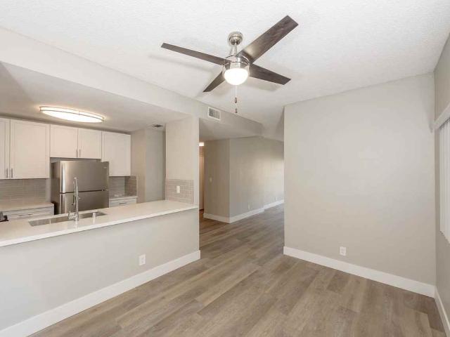 Apartment for rent in Glendale, California