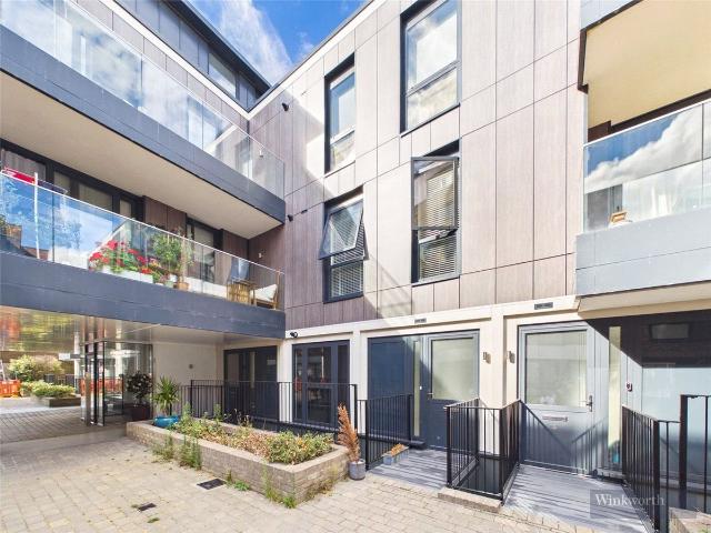 Apartment for rent in Surbiton, Greater London