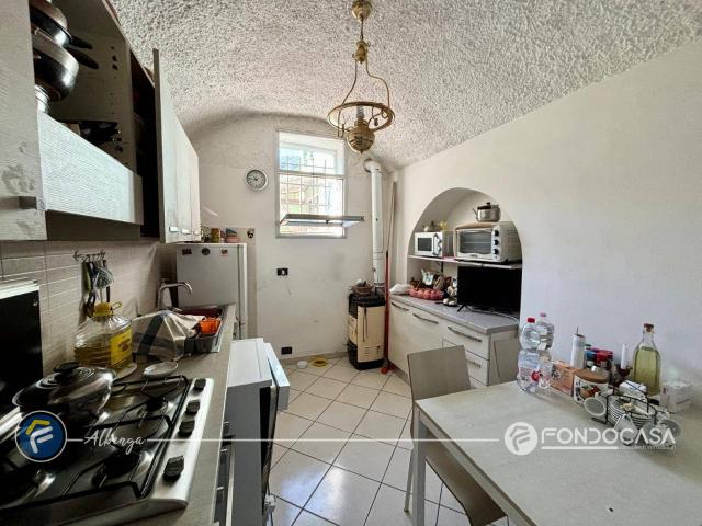 Villa Indipendente in vendita a Bastia, Albenga