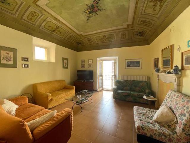 Appartamento in vendita a Capestrano, L'Aquila