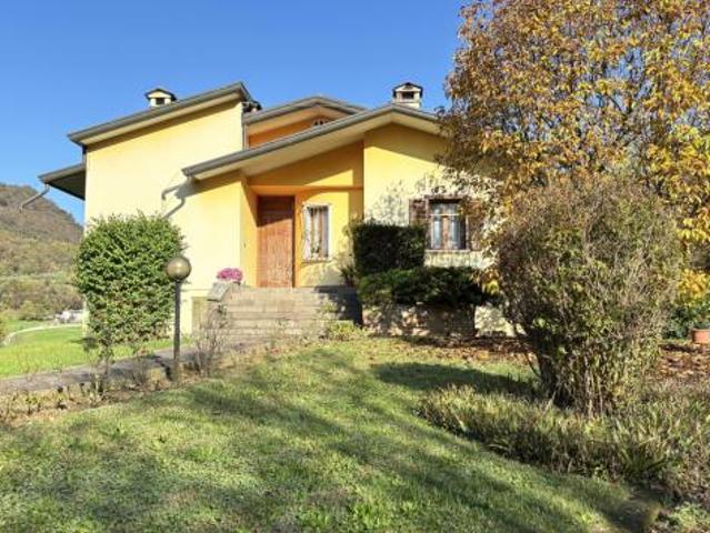 Appartamento in vendita a Castelgomberto, Veneto
