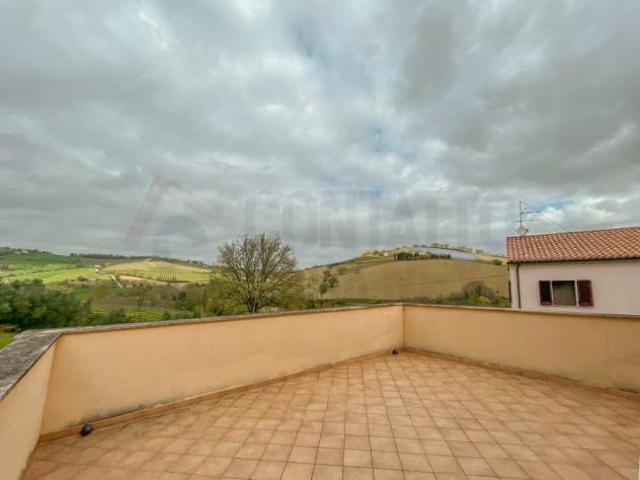 Villa Indipendente in vendita a Marche, Ancona