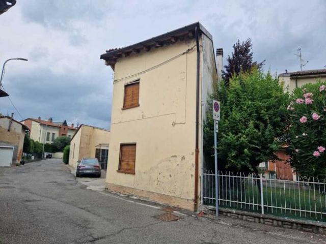 Appartamento in vendita a Castelvetro Piacentino, Piacenza