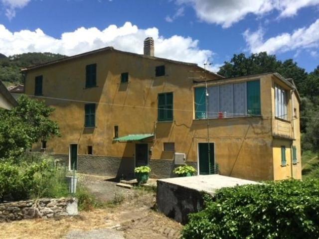 Appartamento in vendita a Castiglione Chiavarese, Liguria