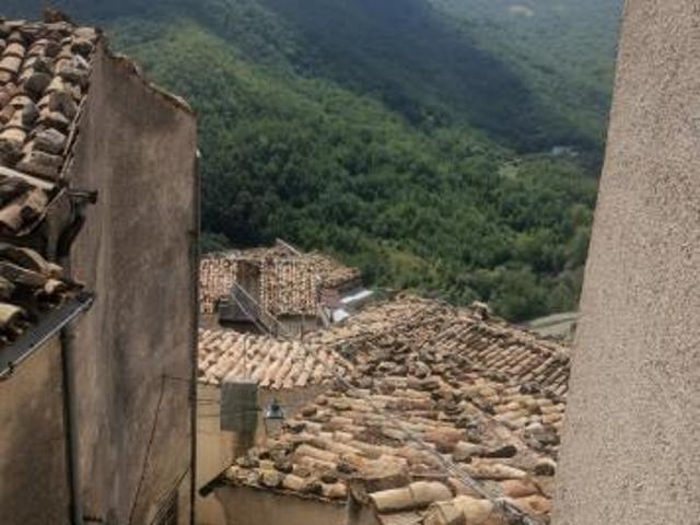 Appartamento in vendita a Farindola, Abruzzo