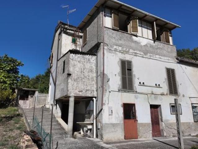 Appartamento in vendita a Farindola, Pescara