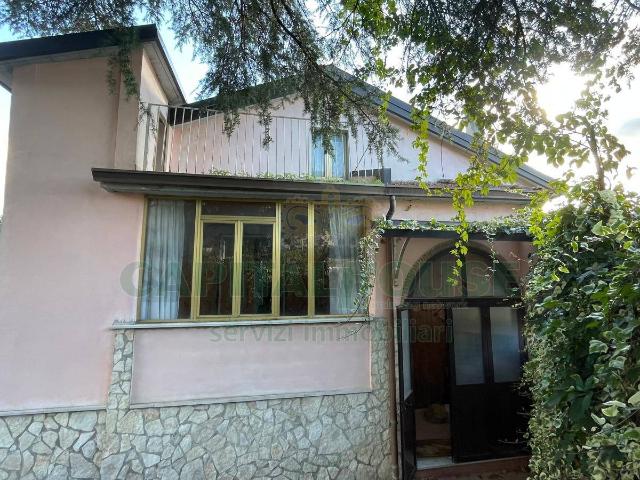 Villa Indipendente in vendita a Grottolella, Avellino