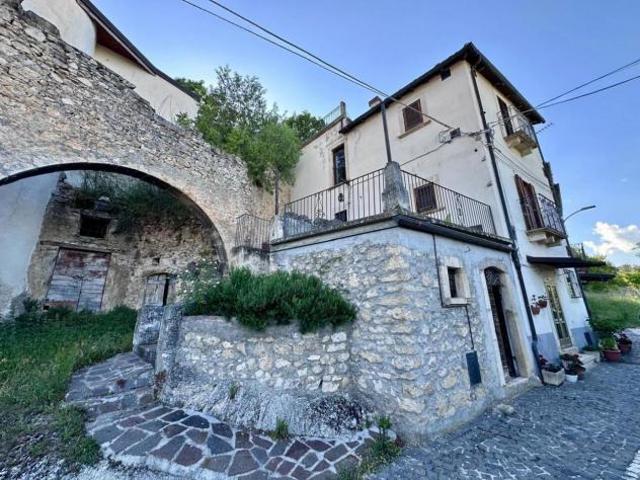 Appartamento in vendita a Navelli, L'Aquila
