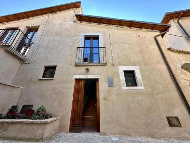 Appartamento in vendita a Navelli, L'Aquila
