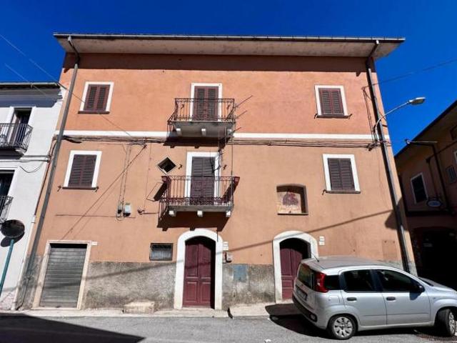 Appartamento in vendita a Pizzoli, L'Aquila