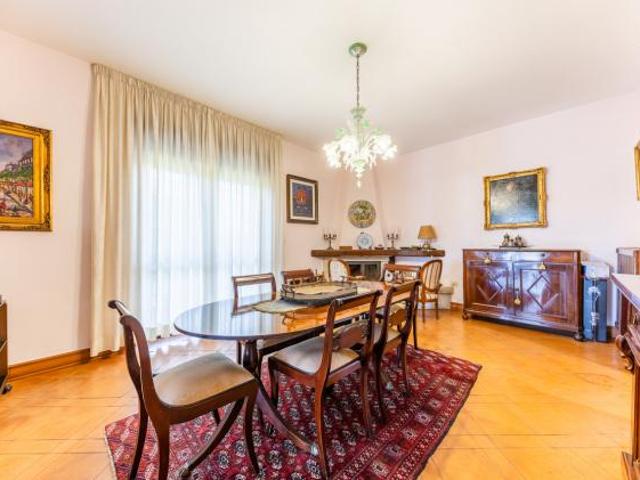 Villa Indipendente in vendita a Municipio Roma IX, Roma Capitale