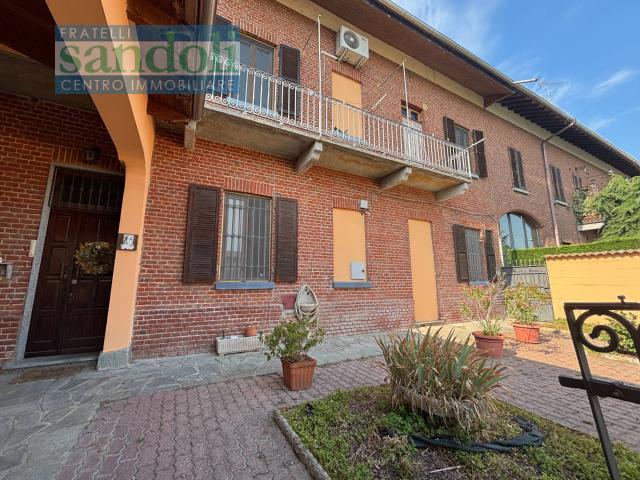 Villa Indipendente in vendita a Piemonte, Vercelli