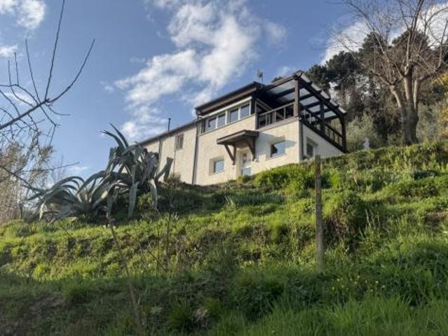 Appartamento in vendita a Stazzema, Toscana