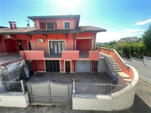 Villa Indipendente in vendita a Montardone, Sant'Angelo Romano