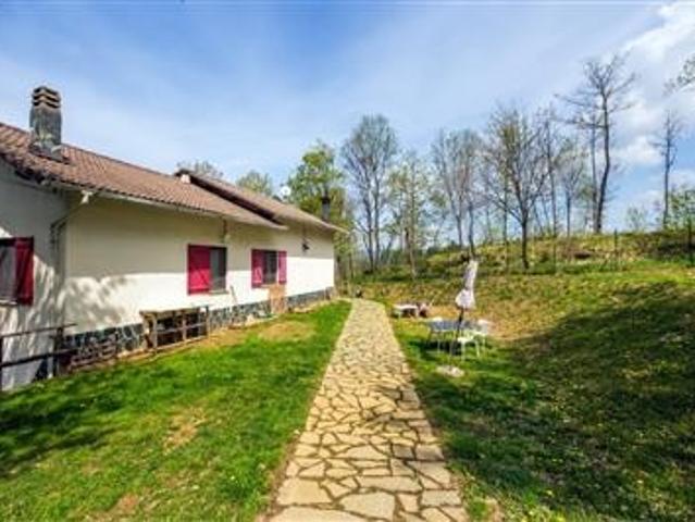 Villa Indipendente in vendita a Bastia Sottana, Sassello
