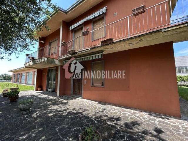 Villa Indipendente in vendita a Sabbioneta, Lombardia