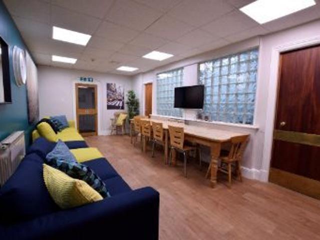 Room for rent in Kings Barton, Gloucester