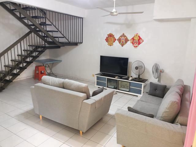 Terraced House for sale in Seri Kembangan, Majlis Bandaraya Subang Jaya