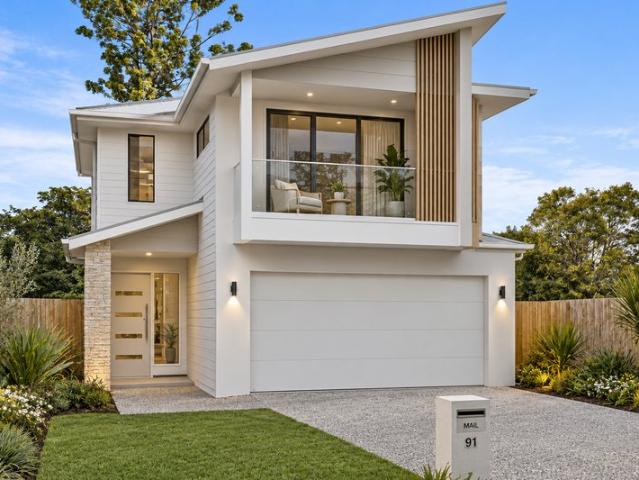 Cottage for sale in Toowong, Greater Brisbane