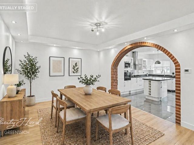 House for rent in Charlton, Greater London