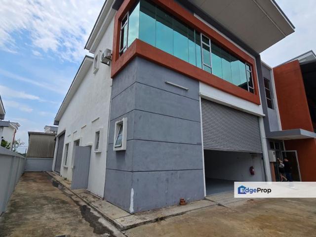Warehouse for sale in Malaka