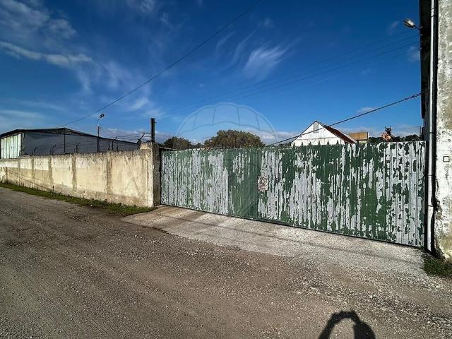 Armazém venda em Coina, Palhais e Coina