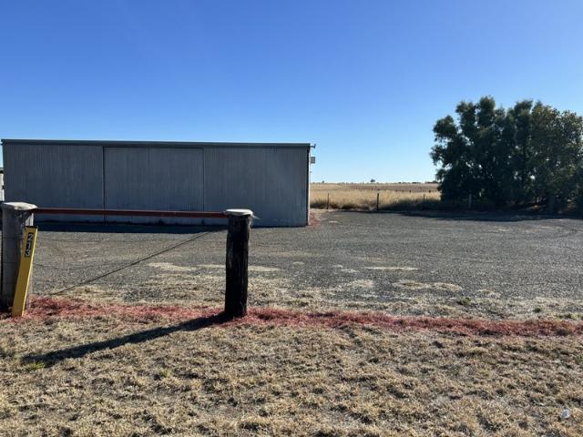 Warehouse for rent in Roma, Queensland
