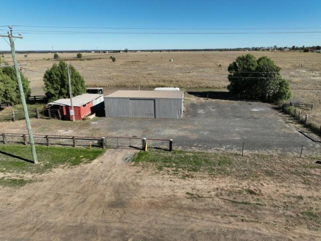 Warehouse for rent in Roma, Queensland